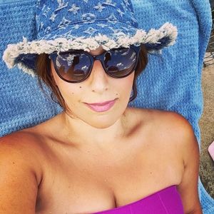 Meet your Posher, Pavi